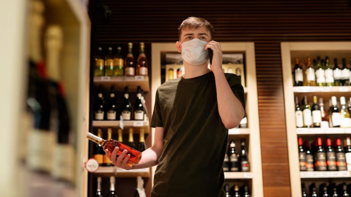 नई शराब पॉलिसी से उत्तर प्रदेश मालामाल, 6 साल में रेवेन्यू डबल, सबसे ज्यादा इन दुकानों की डिमांड