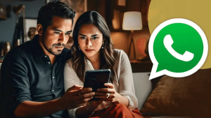 चुपचाप कौन चला रहा है आपका WhatsApp? अब ऐसे करें पता, जानिए आसान तरीका चुपचाप कौन चला रहा है आपका WhatsApp? अब ऐसे करें पता, जानिए आसान तरीका