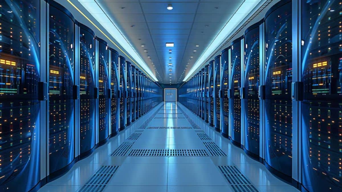 नोएडा-ग्रेटर नोएडा में डाटा सेंटरों को दोहरी ग्रिड लाइन की मंजूरी, 1130 करोड़ का होगा निवेश नोएडा-ग्रेटर नोएडा में डाटा सेंटरों को दोहरी ग्रिड लाइन की मंजूरी, 1130 करोड़ का होगा निवेश