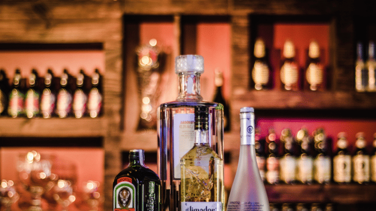 पश्चिम बंगाल: चुनाव के दौरान 9 ‘ड्राई डे’ देगा बार मालिकों को भारी झटका, 1400 करोड़ के नुकसान का अनुमान