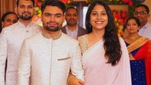 शाही महल है रिंकू-प्रिया सरोज की सगाई का होटल! जानें एक दिन का किराया; शादी के बाद 3.5 करोड़ के घर में रहेगें कपल शाही महल है रिंकू-प्रिया सरोज की सगाई का होटल! जानें एक दिन का किराया; शादी के बाद 3.5 करोड़ के घर में रहेगें कपल