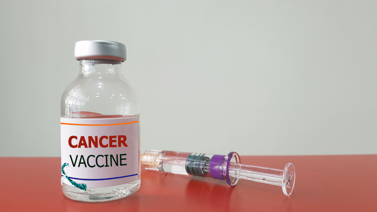 यूनिवर्सल कैंसर वैक्सीन की ओर बड़ा कदम, mRNA तकनीक से ट्यूमर हुआ खत्म