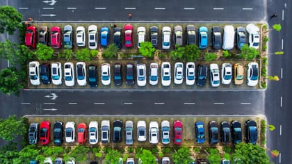 रोशनी, जगह और लॉक… कार पार्किंग के ये 5 नियम आपकी गाड़ी को रखेंगे पूरी तरह सेफ, रहें टेंशन फ्री