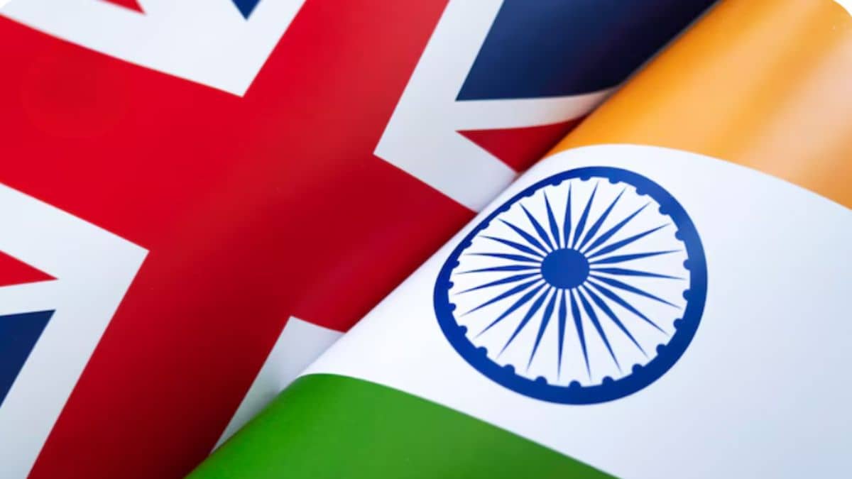 ब्रिटेन के कोने-कोने में दिखेगा मेड इन इंडिया! इन छोटे शहरों का बजेगा डंका, दोनों देशों को मिलेगा $120 अरब का बाजार ब्रिटेन के कोने-कोने में दिखेगा मेड इन इंडिया! इन छोटे शहरों का बजेगा डंका, दोनों देशों को मिलेगा $120 अरब का बाजार