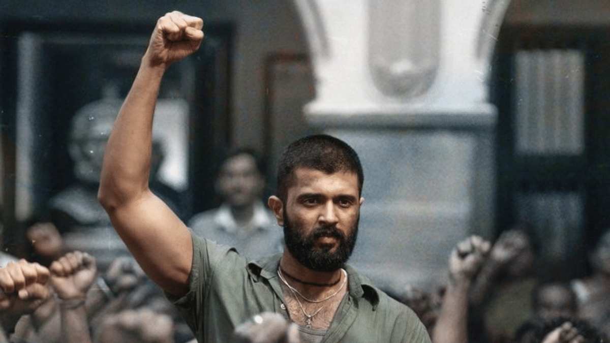 तेलगू टॉप 10 एडवांस बुकिंग की लिस्ट में Kingdom की एंट्री, 1 घंटे में बिके 4000 टिकट, 31 जुलाई को रिलीज तेलगू टॉप 10 एडवांस बुकिंग की लिस्ट में Kingdom की एंट्री, 1 घंटे में बिके 4000 टिकट, 31 जुलाई को रिलीज