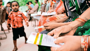 आधार कार्ड में नाम की गलती? घर बैठे ऐसे करें सुधार, वरना अटक सकते हैं कई सरकारी और बैंकिंग के काम आधार कार्ड में नाम की गलती? घर बैठे ऐसे करें सुधार, वरना अटक सकते हैं कई सरकारी और बैंकिंग के काम