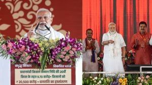 “ऐसे सामान खरीदें जिसमें हो भारतीयों का खून-पसीना”, ट्रंप को इशारों-इशारों में चेतावनी के साथ PM मोदी ने स्वदेशी पर दिया जोर “ऐसे सामान खरीदें जिसमें हो भारतीयों का खून-पसीना”, ट्रंप को इशारों-इशारों में चेतावनी के साथ PM मोदी ने स्वदेशी पर दिया जोर