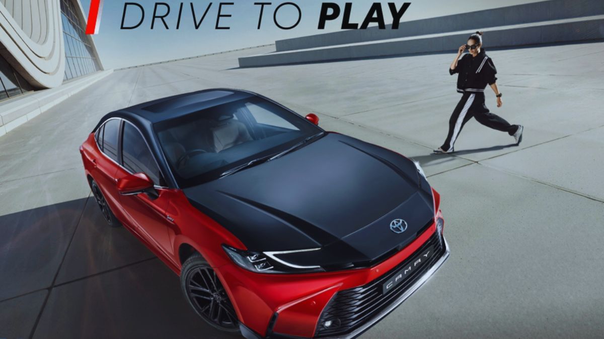 Toyota ने लॉन्च किया Camry हाइब्रिड इलेक्ट्रिक स्प्रिंट एडिशन, शानदार फीचर्स से है लैस; जानें कितनी है कीमत Toyota ने लॉन्च किया Camry हाइब्रिड इलेक्ट्रिक स्प्रिंट एडिशन, शानदार फीचर्स से है लैस; जानें कितनी है कीमत