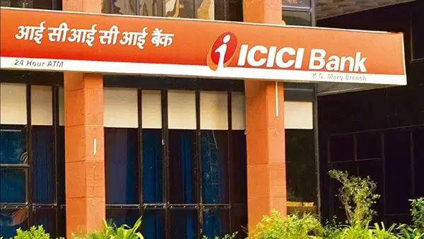 9 साल बाद डॉलर बॉन्ड मार्केट में लौटेगा ICICI Bank, 500 मिलियन डॉलर जुटाने की तैयारी 9 साल बाद डॉलर बॉन्ड मार्केट में लौटेगा ICICI Bank, 500 मिलियन डॉलर जुटाने की तैयारी
