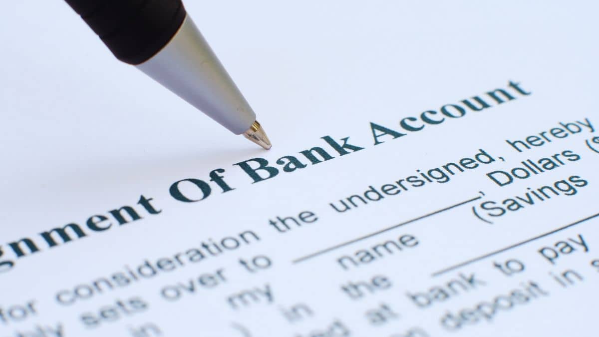 जॉइंट अकाउंट वालों के लिए बड़ी खबर! 10 लाख जमा करने पर मिल सकता है टैक्स नोटिस; ऐसे दें जवाब जॉइंट अकाउंट वालों के लिए बड़ी खबर! 10 लाख जमा करने पर मिल सकता है टैक्स नोटिस; ऐसे दें जवाब