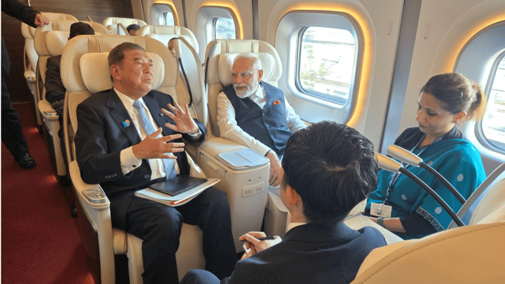 प्रधानमंत्री नरेंद्र मोदी ने जापानी PM के साथ की बुलेट ट्रेन की सवारी, तस्वीरों में देखें पूरा सफर