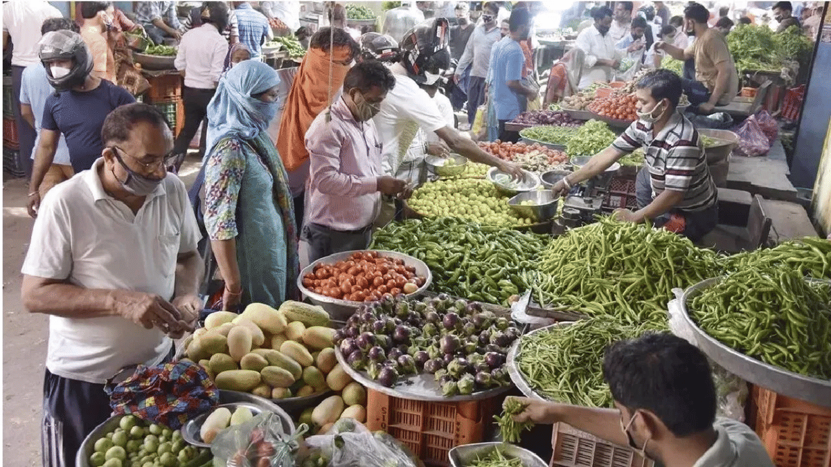 क्या Middle Class कर रहा कम खर्चा! इस बड़े संकट की चेतावनी दे रहे एक्सपर्ट, जानें क्या है पूरी कहानी क्या Middle Class कर रहा कम खर्चा! इस बड़े संकट की चेतावनी दे रहे एक्सपर्ट, जानें क्या है पूरी कहानी