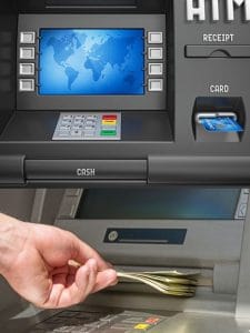 ATM से कैश निकालते समय यह दबाएं बटन, वरना पछताएंगे