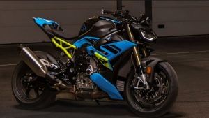 BMW S 1000 R हुई लॉन्च, 250 KM की टॉप स्पीड के साथ मिलेंगे ये दमदार फीचर्स, जानें कीमत BMW S 1000 R हुई लॉन्च, 250 KM की टॉप स्पीड के साथ मिलेंगे ये दमदार फीचर्स, जानें कीमत