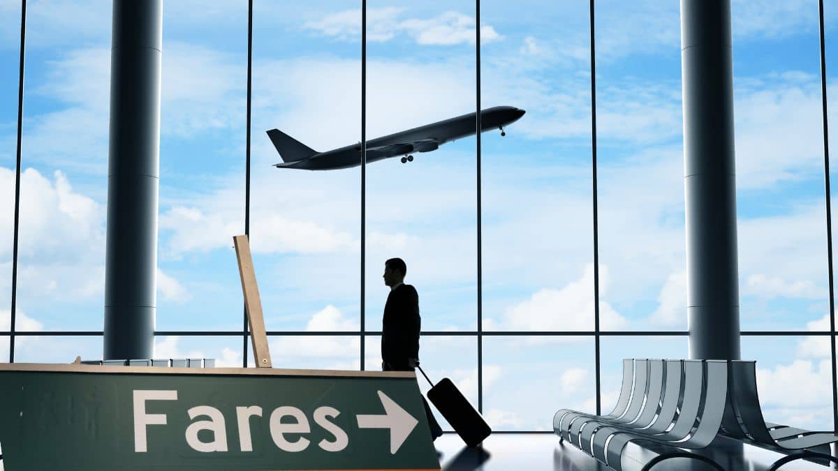 पश्चिम एशिया संघर्ष के चलते भारतीय एविएशन सेक्टर को लग सकता है 18000 करोड़ का झटका, रेस्टोरेंट सेक्टर में भी तनाव बढ़ा पश्चिम एशिया संघर्ष के चलते भारतीय एविएशन सेक्टर को लग सकता है 18000 करोड़ का झटका, रेस्टोरेंट सेक्टर में भी तनाव बढ़ा