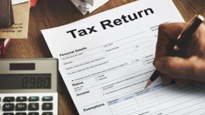 ITR Deadline: बढ़ गई ITR फाइल करने की आखिरी तारीख, जान लीजिए नई डेडलाइन ITR Deadline: बढ़ गई ITR फाइल करने की आखिरी तारीख, जान लीजिए नई डेडलाइन