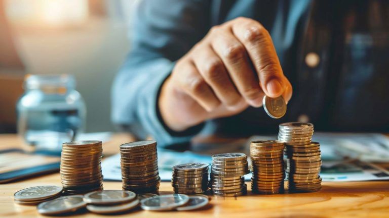 वित्तीय सेहत की सालाना जांच क्यों है जरूरी, एक्सपर्ट से जानिए सही समय पर रिव्यू का महत्व