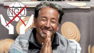 केंद्र सरकार ने रद्द किया सोनम वांगचुक के NGO का विदेशी फंडिंग लाइसेंस, लद्दाख हिंसा के बाद लिया एक्शन