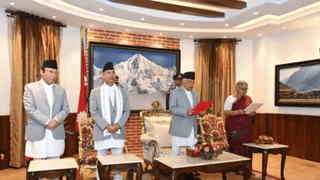 नेपाल की पहली महिला PM बनीं सुशीला कार्की, पूर्व मुख्य न्यायाधीश ने ली शपथ; 6 महीने में होंगे चुनाव