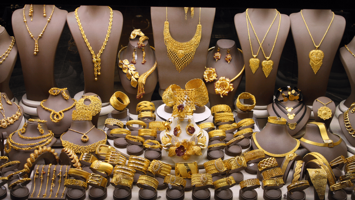 धनतेरस पर कहां मिल रहा है सस्ता सोना, जाने Tanishq, Kalyan , Reliance jewellers जैसे टॉप ब्रांड के लेटेस्ट रेट धनतेरस पर कहां मिल रहा है सस्ता सोना, जाने Tanishq, Kalyan , Reliance jewellers जैसे टॉप ब्रांड के लेटेस्ट रेट
