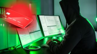 क्रेडिट कार्ड के नाम पर साइबर फ्रॉड, पुलिसकर्मी से 1.4 लाख रुपये की ठगी; साइबर अपराधियों ने ऐसे रची साजिश