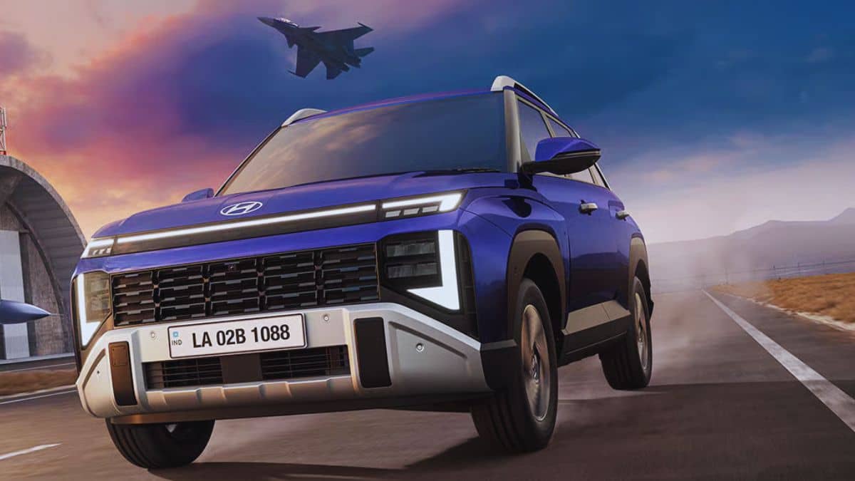 Hyundai Venue लेने वालों के लिए बड़ी खबर, कुछ वेरिएंट्स हुए महंगे; खरीदने से पहले पूरी लिस्ट देखें Hyundai Venue लेने वालों के लिए बड़ी खबर, कुछ वेरिएंट्स हुए महंगे; खरीदने से पहले पूरी लिस्ट देखें