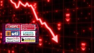 सेबी के एक सुझाव से भरभराकर टूटे बड़े म्यूचुअल फंड कंपनियों के शेयर, 7 फीसदी तक फिसले स्टॉक सेबी के एक सुझाव से भरभराकर टूटे बड़े म्यूचुअल फंड कंपनियों के शेयर, 7 फीसदी तक फिसले स्टॉक