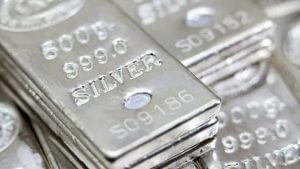 क्या चांदी गिरवी रखकर लोन ले सकते हैं? RBI ने जारी की है नई गाइडलाइंस, आप भी जान लीजिए