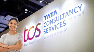 TCS ने इन कर्मचारियों को दी बड़ी खुशखबरी, मिलेगा 100% वेरिएबल पे; सीनियर स्टाफ को भी ज्यादा फायदा
