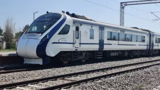 महाराष्ट्र को पछाड़कर वंदे भारत ट्रेनों के मामले में यह राज्य बना नंबर 1, चलती हैं इनती ट्रेन, देखें लिस्ट