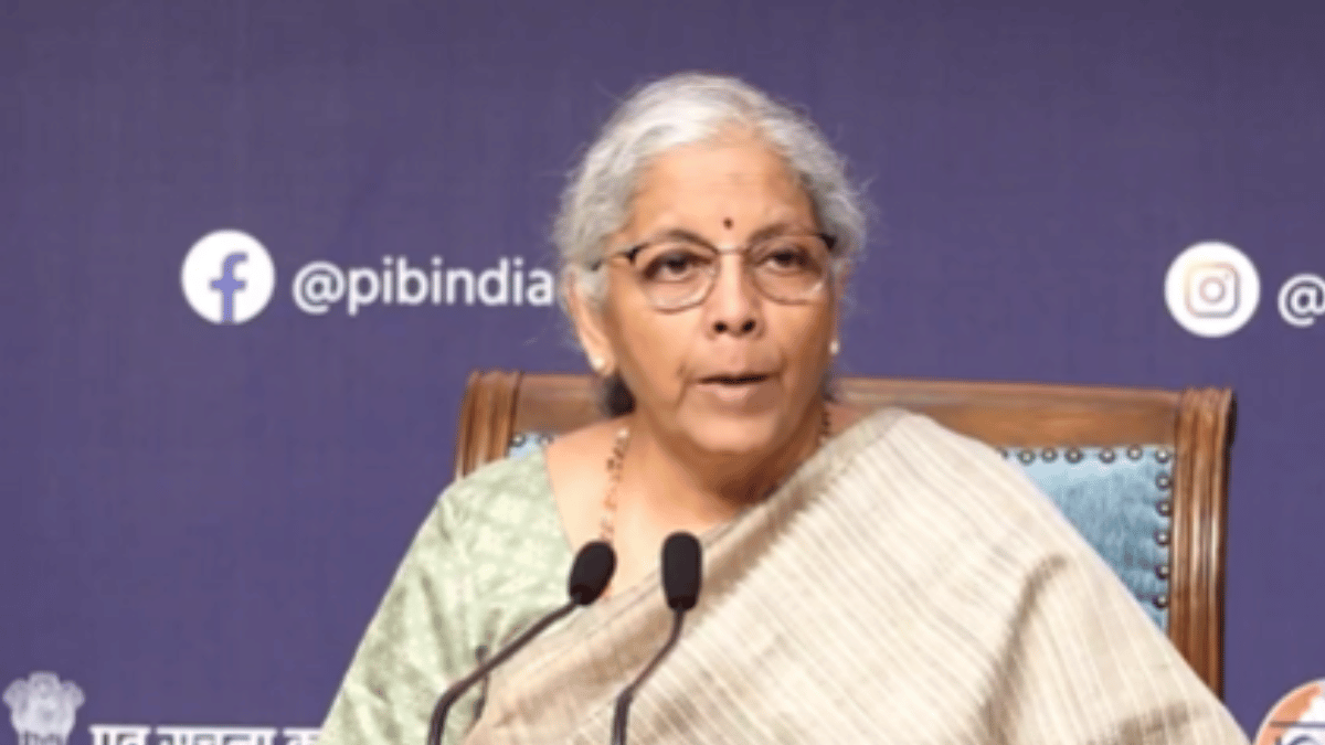 धनतेरस पर GST बचत उत्सव, वित्त मंत्री की प्रेस कॉन्फ्रेंस, इलेक्ट्रॉनिक्स-ऑटो सेक्टर में रिकॉर्ड बिक्री की गूंज धनतेरस पर GST बचत उत्सव, वित्त मंत्री की प्रेस कॉन्फ्रेंस, इलेक्ट्रॉनिक्स-ऑटो सेक्टर में रिकॉर्ड बिक्री की गूंज