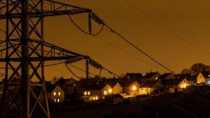 मुफ्त बिजली… कर्ज का जाल! जर्जर पड़े पावर सेक्टर को नए रिफॉर्म से चमकाने की तैयारी या चुपके से लिखी जा रही कोई और कहानी?