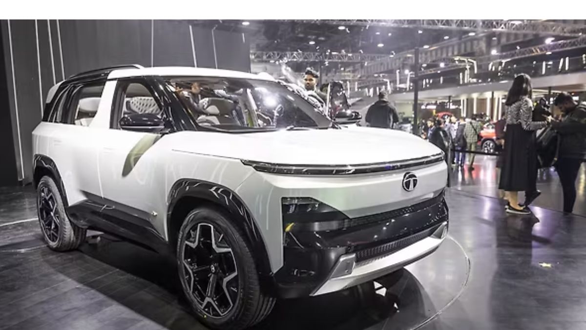 नवंबर में SUV बाजार में धमाल, Hyundai, Tata और Mahindra एक साथ ला रही हैं तीन नई कारें; मार्केट में बढ़ेगा कंपटीशन नवंबर में SUV बाजार में धमाल, Hyundai, Tata और Mahindra एक साथ ला रही हैं तीन नई कारें; मार्केट में बढ़ेगा कंपटीशन