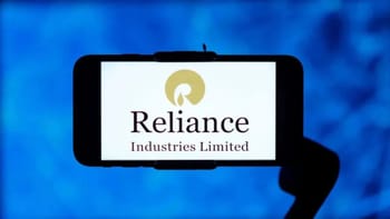 रिलायंस ने FY27 में तेल बाजार में उतार-चढ़ाव की दी चेतावनी, ग्रोथ के लिए गैस और ग्रीन केमिकल्स पर लगाया दांव
