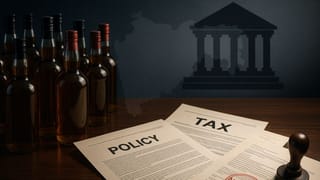 महाराष्ट्र सरकार की नई पॉलिसी से शराब कंपनियां नाराज, पहुंच गई हाई कोर्ट, 450% तक टैक्स का मामला