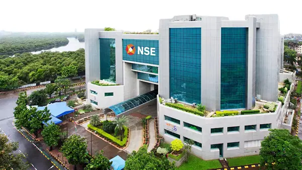 NSE IPO पर आया बड़ा अपडेट, जल्द मिल सकता है रेगुलेटरी से ग्रीन सिग्नल; SEBI चेयरमैन ने दिए संकेत NSE IPO पर आया बड़ा अपडेट, जल्द मिल सकता है रेगुलेटरी से ग्रीन सिग्नल; SEBI चेयरमैन ने दिए संकेत