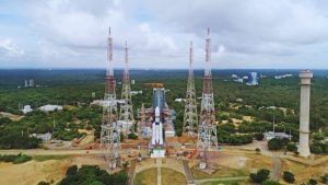 ISRO का बाहुबली रॉकेट LVM3-M5 आज भरेगा उड़ान, ले जाएगा भारी भरकम CMS-03 सैटेलाइट; जानें ये सफर क्यों अहम ISRO का बाहुबली रॉकेट LVM3-M5 आज भरेगा उड़ान, ले जाएगा भारी भरकम CMS-03 सैटेलाइट; जानें ये सफर क्यों अहम