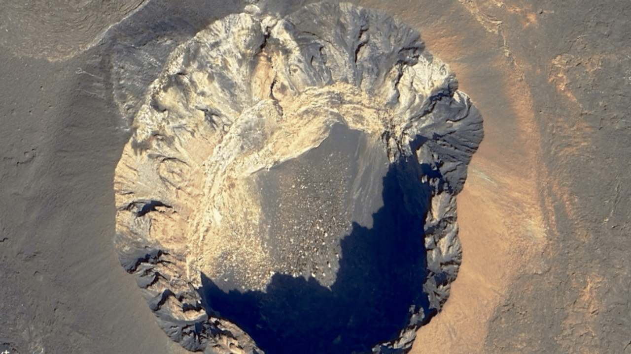 Ethiopia’s में फटा ज्वालामुखी, 12000 साल बाद उठा तूफान; तस्वीरों में देखें कैसे 4300 किमी दूर भारत तक पहुंचा खतरा