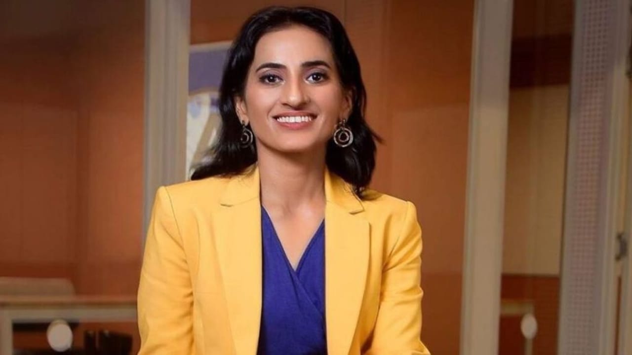 23 साल की उम्र में छोड़ी 1 करोड़ की नौकरी, IIT-IIM से पूरी की पढ़ाई, Sugar कॉस्मेटिक्स की है मालकिन