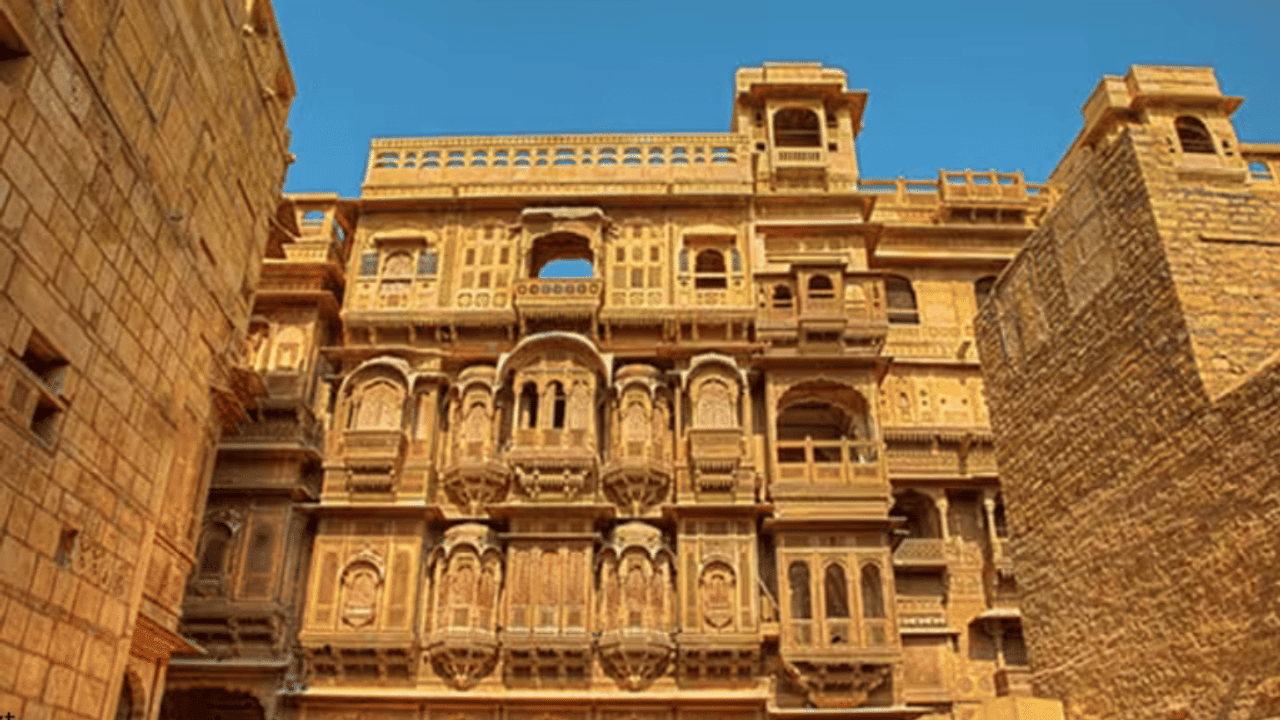 जनवरी की ठंड में सुनहरी रेत का जादू… जैसलमेर में इन जगहों पर घूमने का सबसे परफेक्ट मौसम