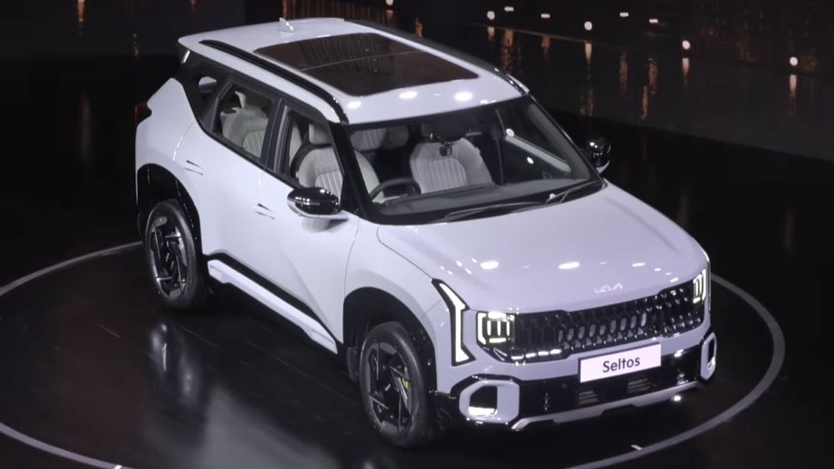नई जेनरेशन Kia Seltos से उठा पर्दा, पहले से ज्यादा दमदार मॉडर्न लुक और हाई-टेक फीचर्स से है लैस