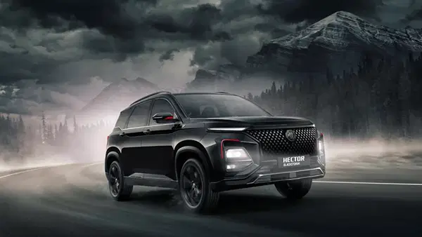 MG Hector 2026 मॉडल का नया अवतार, स्टाइल-टेक्नोलॉजी-कम्फर्ट के साथ फिर धमाल मचाने को तैयार MG Hector 2026 मॉडल का नया अवतार, स्टाइल-टेक्नोलॉजी-कम्फर्ट के साथ फिर धमाल मचाने को तैयार