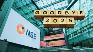 साल के अंतिम दिन बाजार में जोश, सेंसेक्स 236 अंक उछला, मेटल इंडेक्स में रैली; रुपया गिरकर खुला