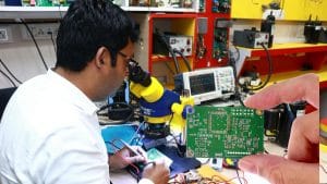 FY29 तक 45% ग्रोथ, YoY प्रॉफिट में 101% तक उछाल; इलेक्ट्रॉनिक्स बूम की रीढ़ बना PCB सेक्टर, ये 4 स्टॉक्स दे सकते हैं मल्टी-ईयर रिटर्न