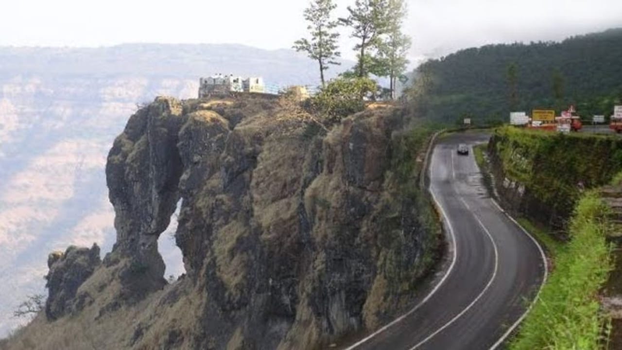 ड्राइविंग का असली टेस्ट लेना है, तो भारत की इन रोड ट्रिप्स को मिस मत कीजिए