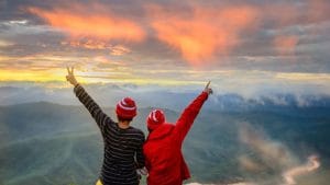 सर्दियों में घूमने के लिए परफेक्ट जगहें! कहीं बर्फीली परतें तो कहीं सूरज की हैं मद्धम किरणें; पॉकेट पर भी नहीं पड़ेगा भार