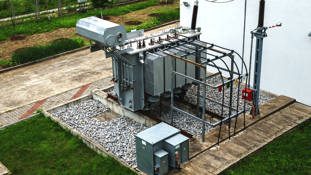 58 फीसदी डिस्काउंट तक मिल रहे ट्रांसफॉर्मर बनाने वाली इन कंपनियों के शेयर, पांच साल में दिया 4158% रिटर्न