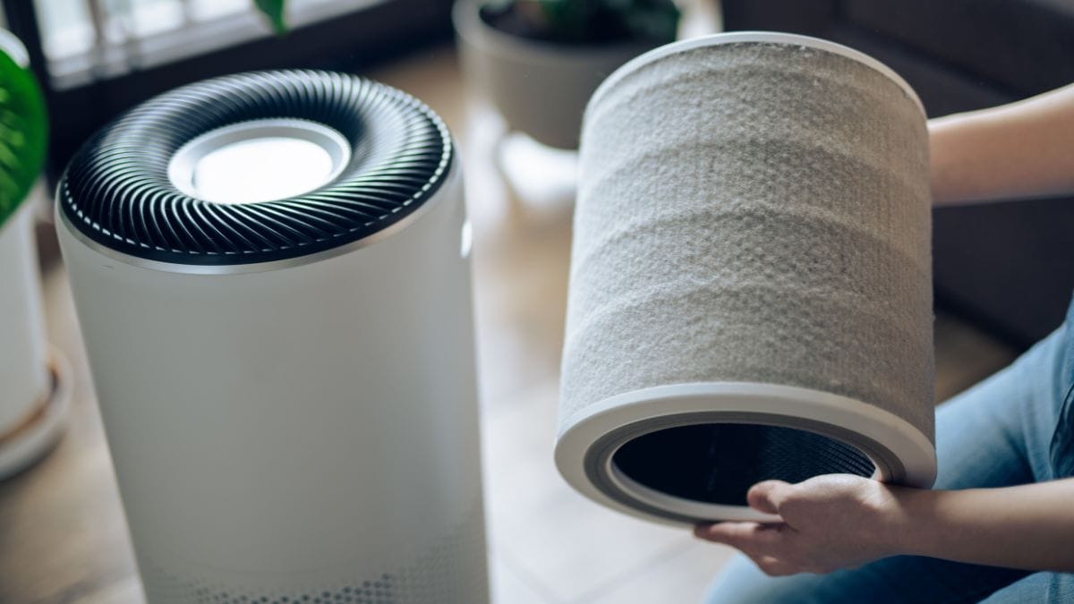 एयर प्यूरिफायर को 5 मिनट में कैसे करें साफ, ये है तरीका, सालों साल फिल्टर रहेंगे नए