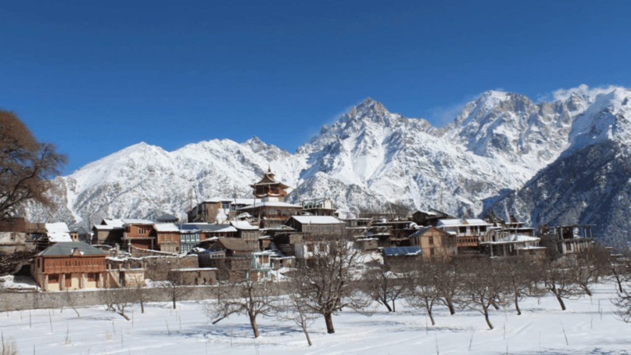 मनाली-मसूरी नहीं… सर्दियों में सुकून चाहने वालों के लिए भारत की 7 अनदेखी जगहें; चेक करें लिस्ट