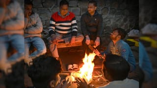 इस हफ्ते भी कड़ाके की ठंड! यूपी, बिहार, दिल्ली समेत इन शहरों में 2 डिग्री तक पहुंचेगा पारा, डबल अटैक के लिए रहें तैयार